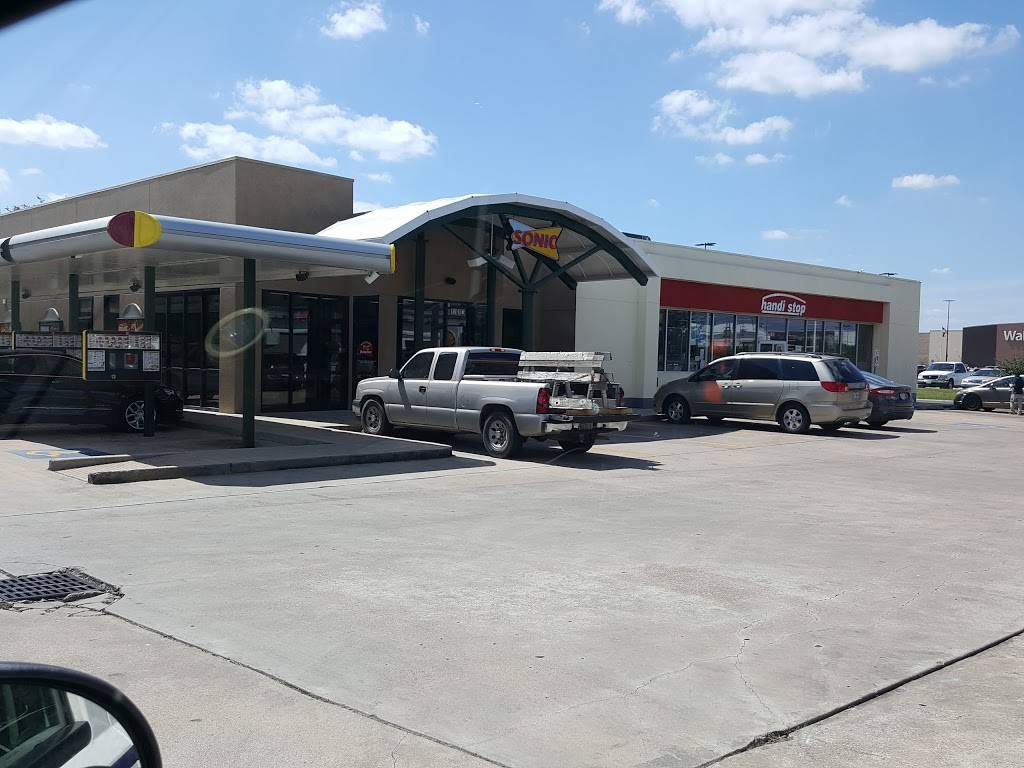 Sonic Drive-In | restaurant | 1201 W. Sam Houston Parkway No, Houston, TX 77043, USA | 7134686007 OR +1 713-468-6007