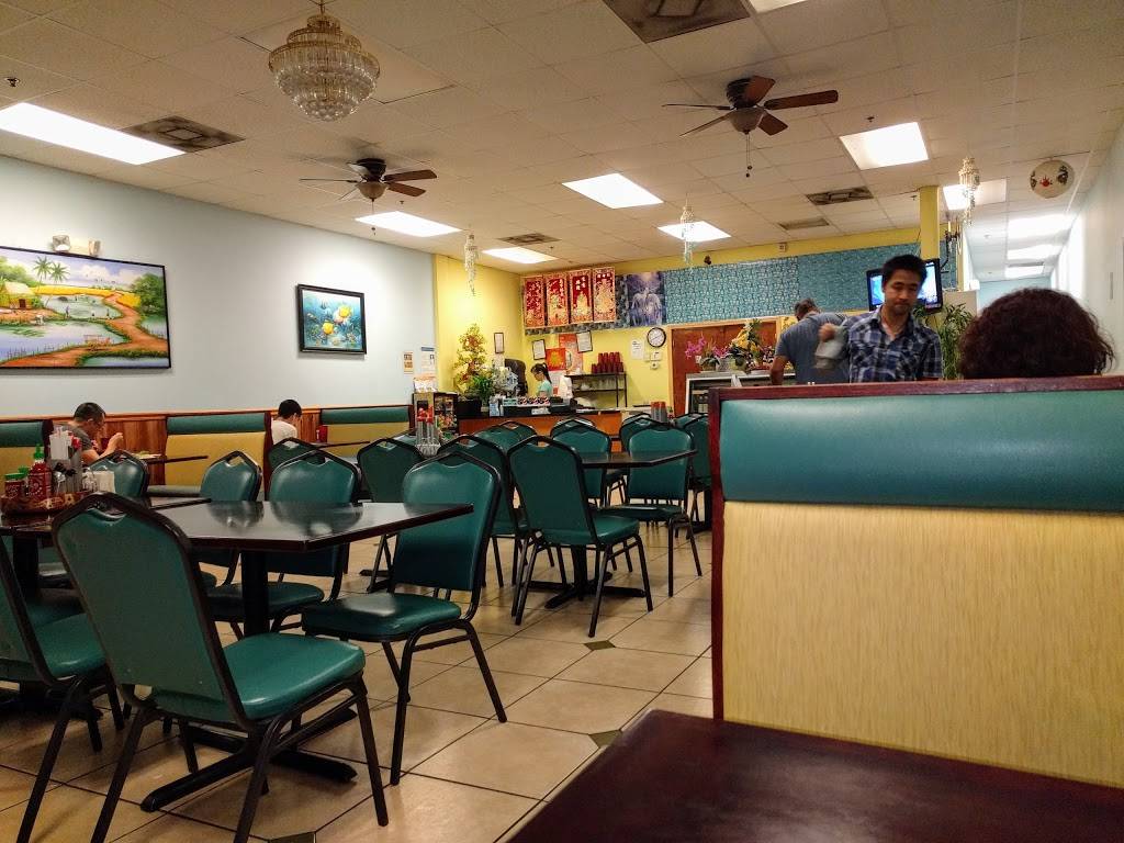 PK Noodles | restaurant | 11925 Beach Blvd #204, Jacksonville, FL 32246, USA | 9046460707 OR +1 904-646-0707