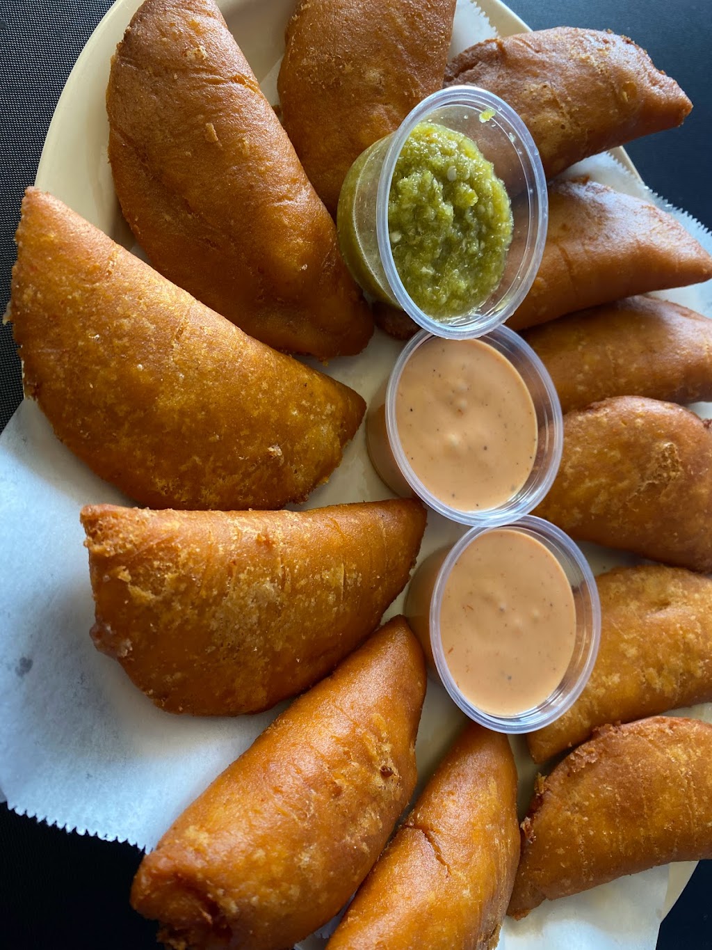 Mariscos los buzzos | restaurant | 14845 Seventh St, Victorville, CA 92395, USA | 4422427435 OR +1 442-242-7435