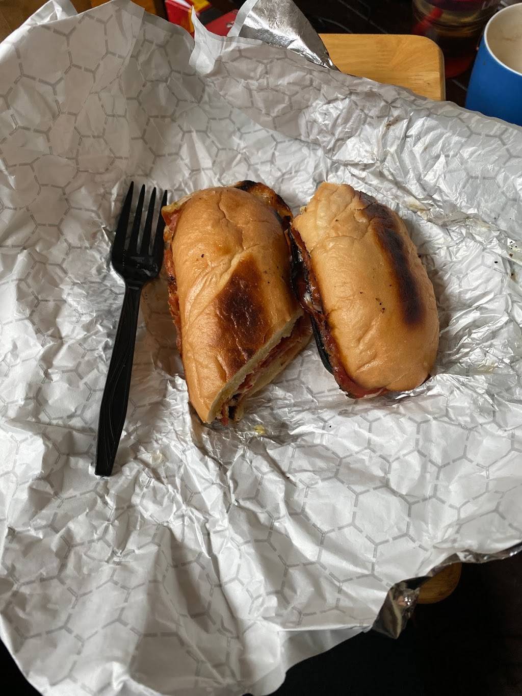 Re-Voaked Sandwiches | restaurant | 12 S Euclid Ave, St. Louis, MO 63108, USA | 3143499017 OR +1 314-349-9017