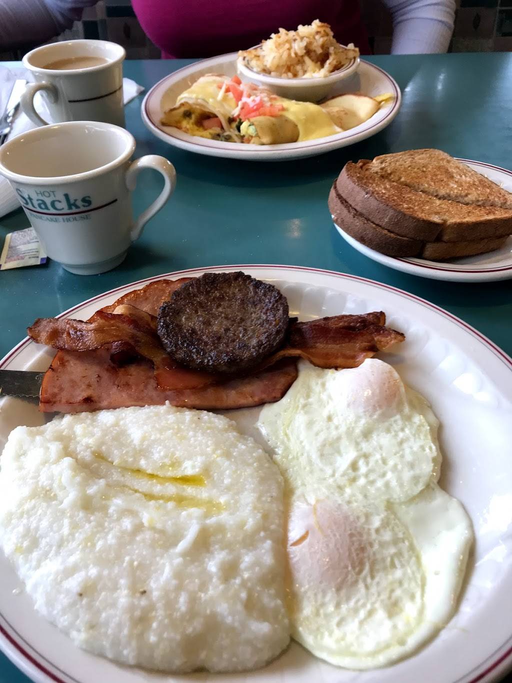 Hot Stacks Pancake House Myrtle Beach | restaurant | 1501 N Kings Hwy, Myrtle Beach, SC 29577, USA | 8434484668 OR +1 843-448-4668