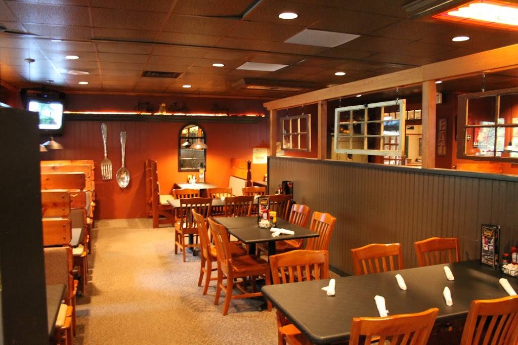 Beechwood Grill | restaurant | 380 Douglas Ave, Holland, MI 49424, USA | 6163962355 OR +1 616-396-2355
