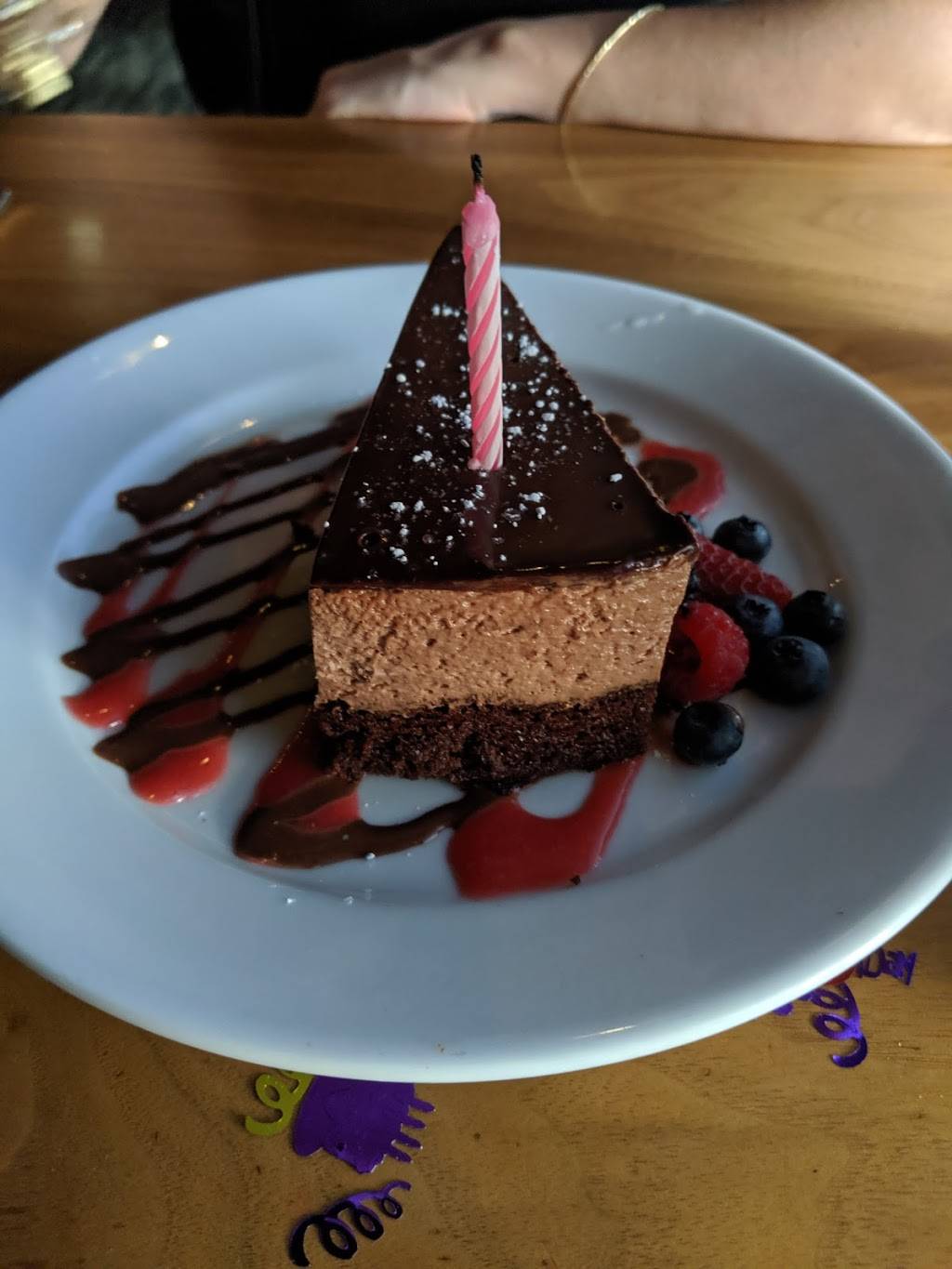 Rays on the River | restaurant | 6700 Powers Ferry Rd NW, Sandy Springs, GA 30339, USA | 7709551187 OR +1 770-955-1187