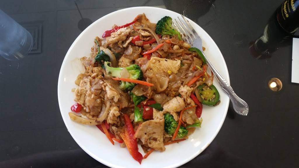 Tokyo at Siam | restaurant | 2450 Buckley Rd, North Chicago, IL 60064, USA | 8474735000 OR +1 847-473-5000