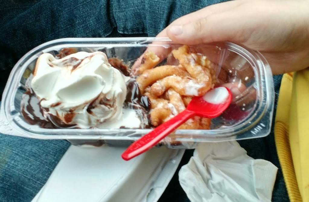 Dairy Queen Store | restaurant | 2300 Rhomberg, Dubuque, IA 52001, USA | 5635822727 OR +1 563-582-2727