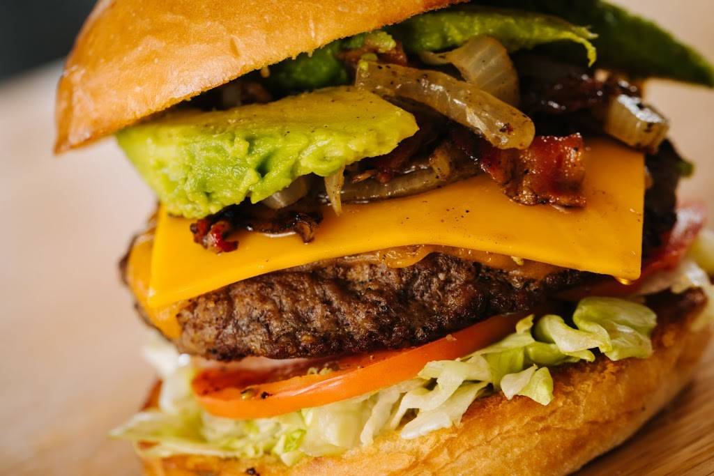 Chapps Burgers (Green Oaks & Hwy 360) | restaurant | 2045 N State Hwy 360 Service Rd W, Grand Prairie, TX 75050, USA | 8176493000 OR +1 817-649-3000