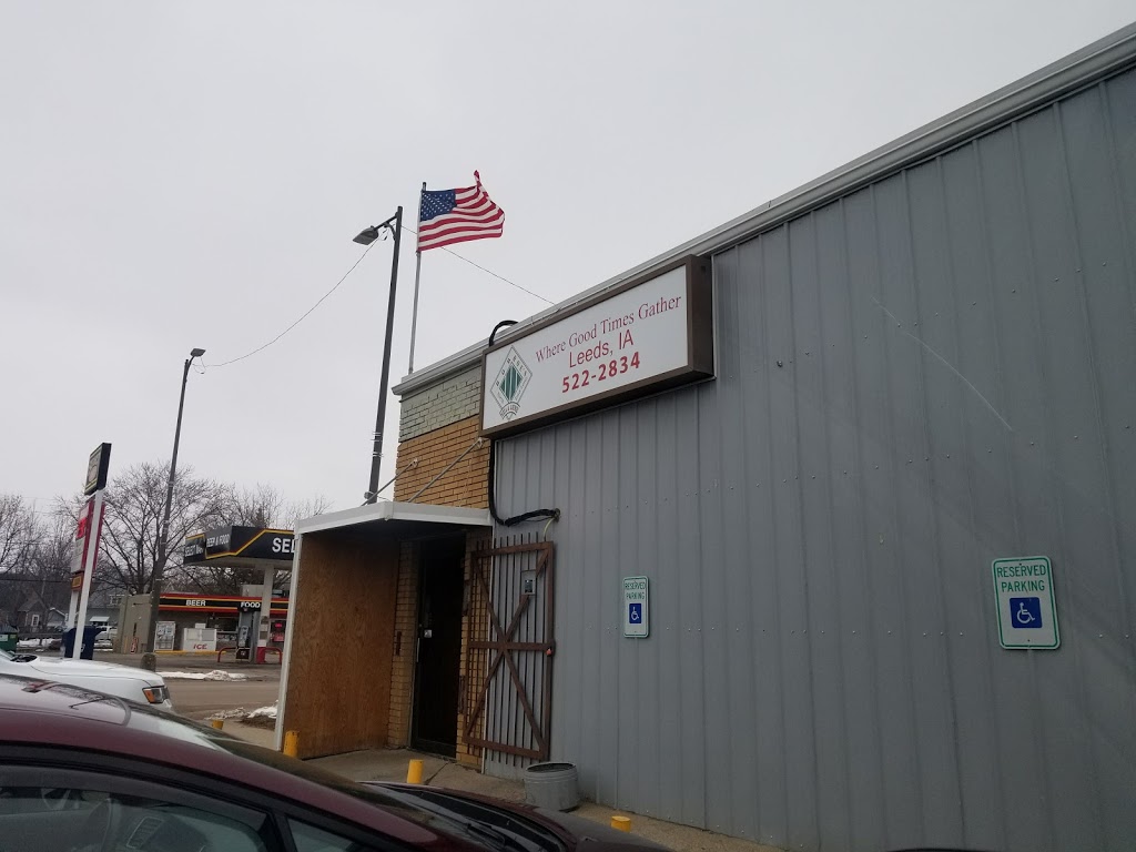 Bob Roes North End Zone | night club | 4100 Floyd Blvd, Sioux City, IA 51108, USA | 7125222834 OR +1 712-522-2834