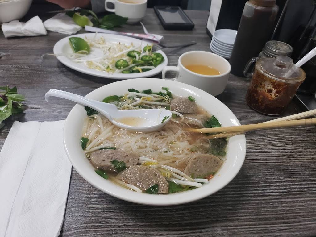 Pho Hoa Vietnamese Restaurant | restaurant | 818 N Spring St, Los Angeles, CA 90012, USA | 2134850074 OR +1 213-485-0074