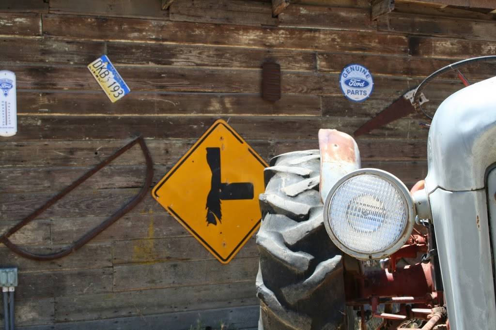 Lockewood Acres | restaurant | 7781 Locke Rd, Vacaville, CA 95688, USA | 7076240831 OR +1 707-624-0831