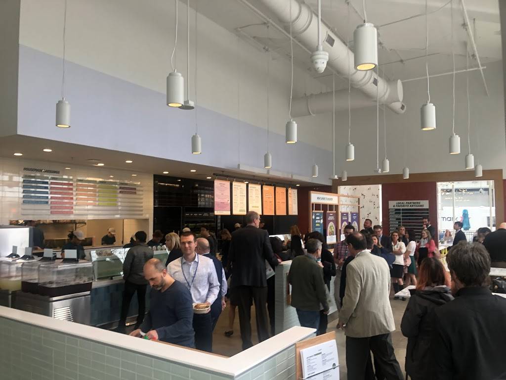 Chopt Creative Salad Co. | restaurant | 901 E Cary St, Richmond, VA 23219, USA | 8044958094 OR +1 804-495-8094