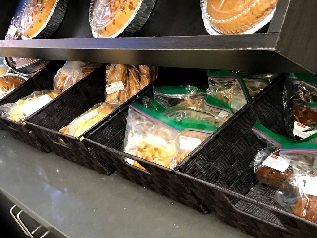 Hot Breads Plano | restaurant | 4940 McDermott Rd #300, Plano, TX 75024, USA | 2147057770 OR +1 214-705-7770