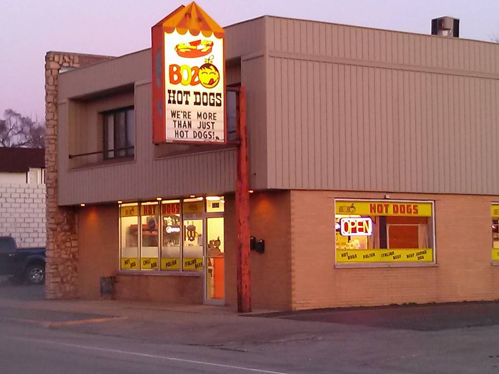 Boz Hot Dogs | restaurant | 2513 Ridge Rd, Lansing, IL 60438, USA | 7088958515 OR +1 708-895-8515