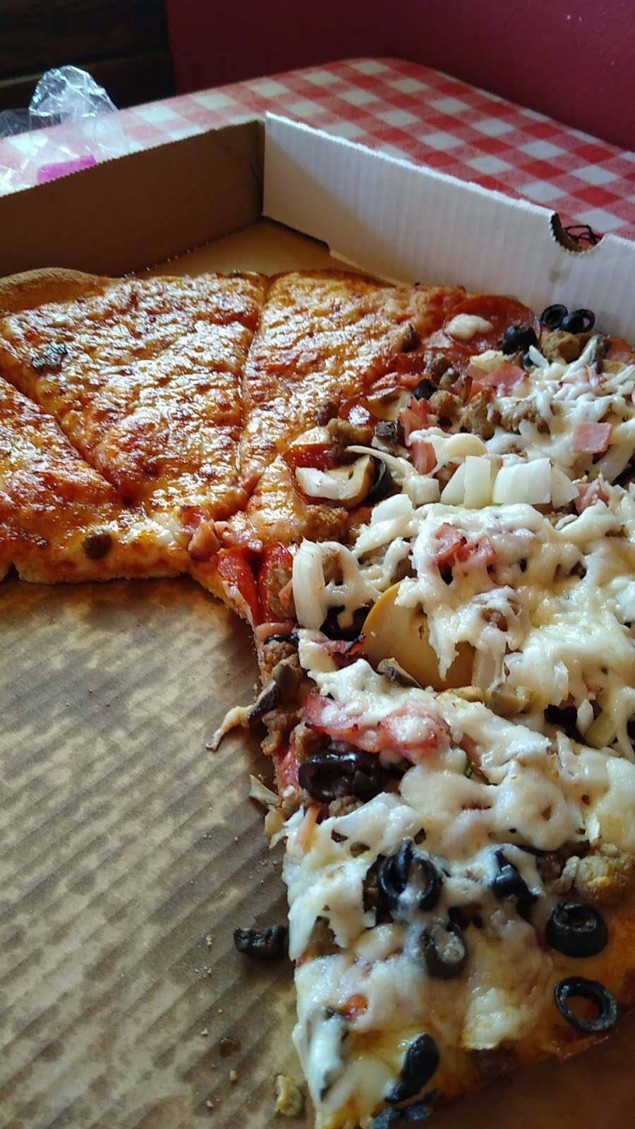 Pizza Station of Rockwood | restaurant | 107 S Gateway Ave, Rockwood, TN 37854, USA | 8653541100 OR +1 865-354-1100