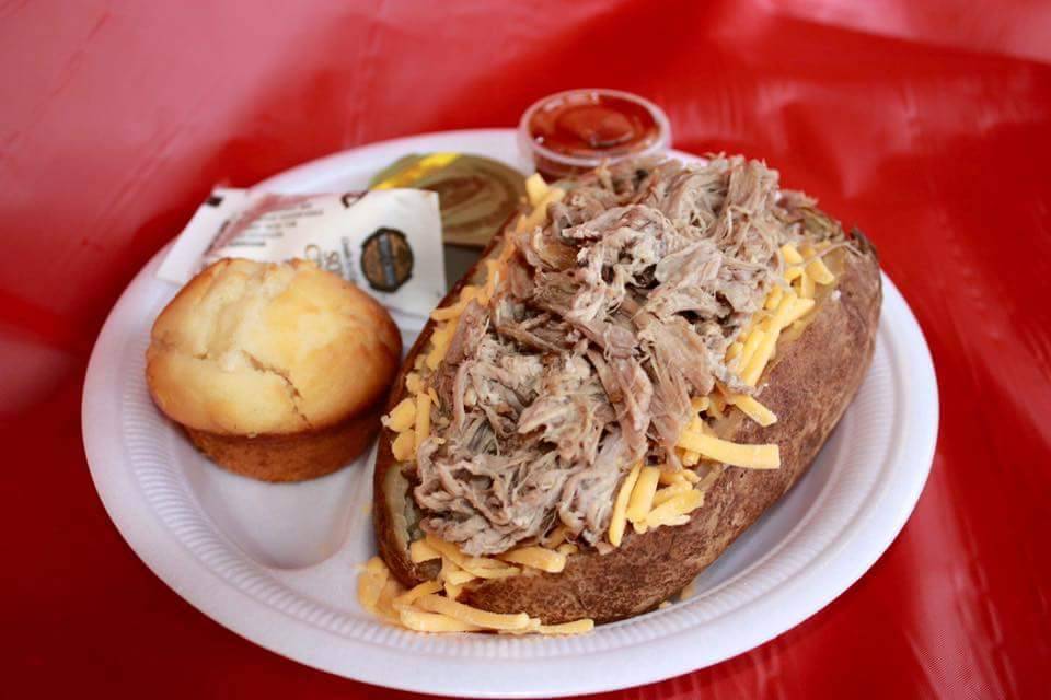 Bucks Barbeque | restaurant | 327 Cartwright St, Goodlettsville, TN 37072, USA | 6158556565 OR +1 615-855-6565