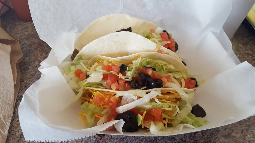 Quillens Taco Shack | restaurant | 1090 Garden St, Titusville, FL 32796, USA | 3212683338 OR +1 321-268-3338