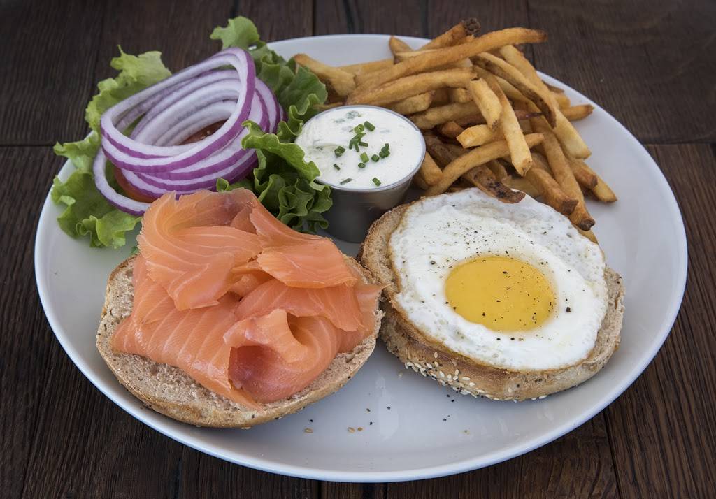 Ivy City Smokehouse | restaurant | 1356 Okie St NE, Washington, DC 20002, USA | 2025293300 OR +1 202-529-3300