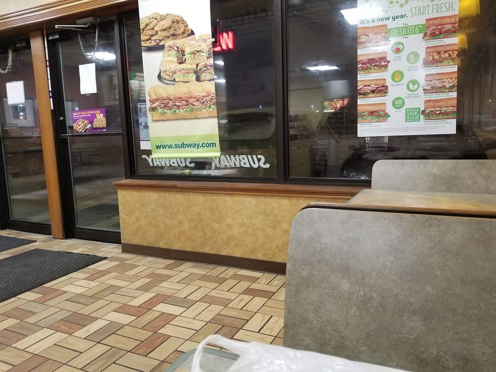 Subway | restaurant | 1304 Cass St, Wabash, IN 46992, USA | 2605638274 OR +1 260-563-8274