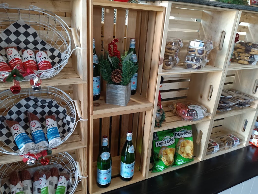 Adams Sandwich Shop | restaurant | 4405 W Elm St, McHenry, IL 60050, USA | 8153222649 OR +1 815-322-2649