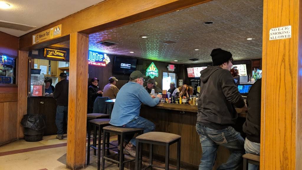 Twin Point Tavern | restaurant | 11199 Stillwater Blvd N, Lake Elmo, MN 55042, USA | 6517770239 OR +1 651-777-0239