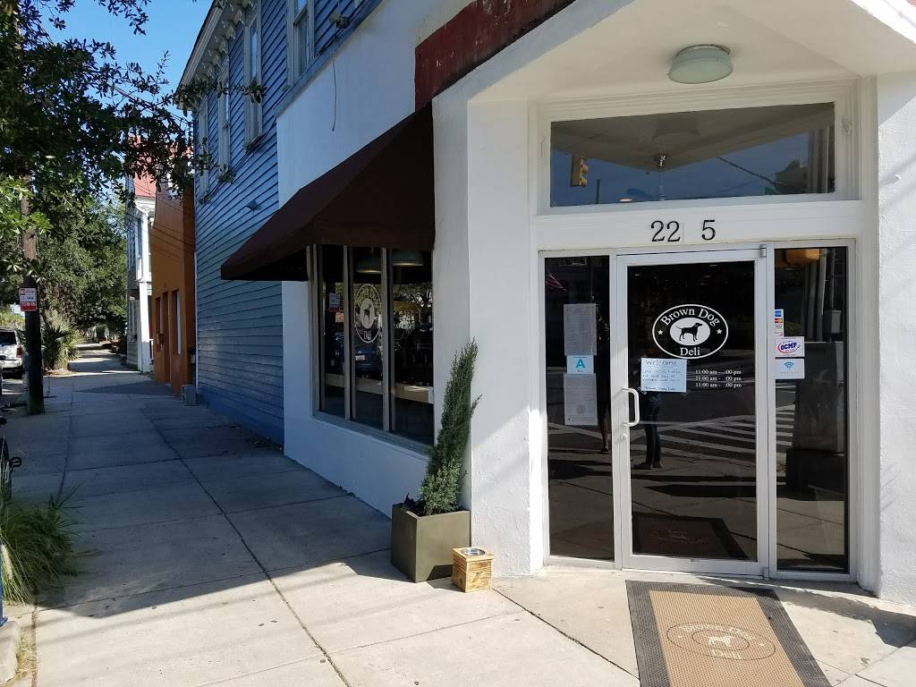 Brown Dog Deli | restaurant | 225 Calhoun St, Charleston, SC 29401, USA | 8437230506 OR +1 843-723-0506