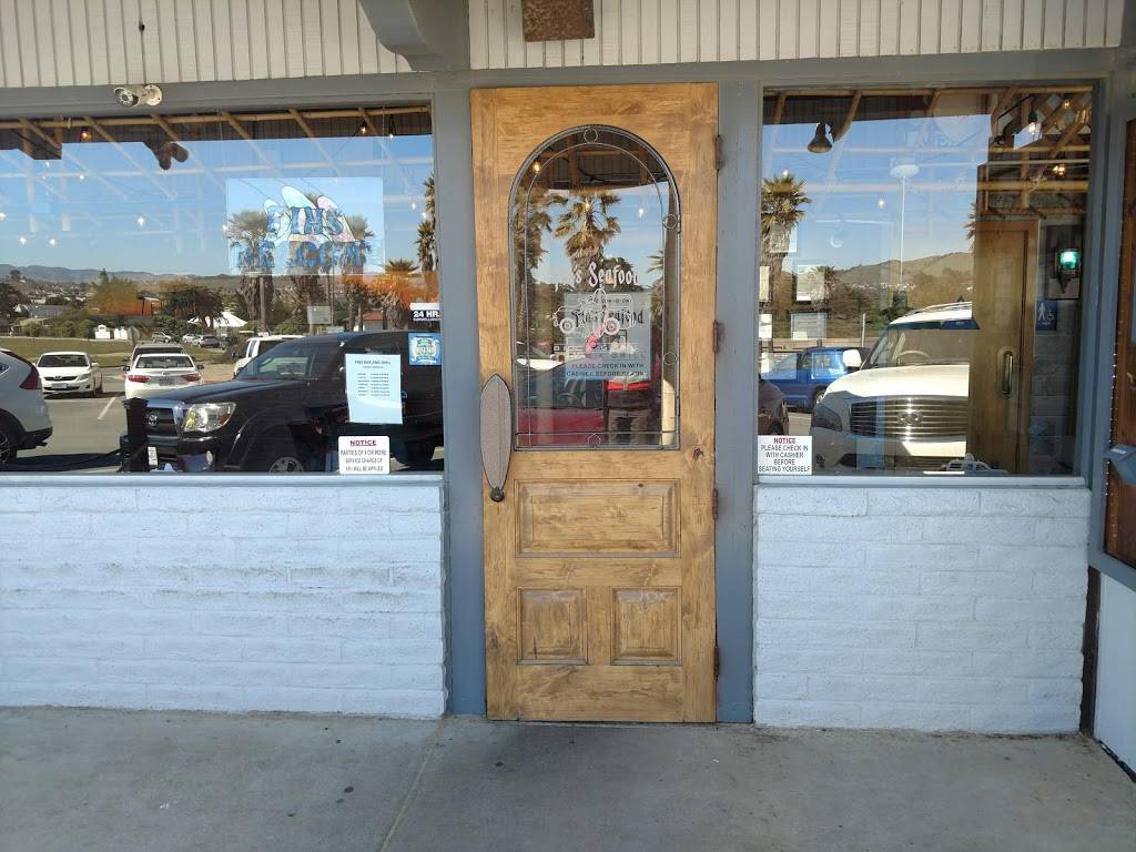 Fins Bar & Grill | restaurant | 25 W Grand Ave, Grover Beach, CA 93433, USA | 8054733467 OR +1 805-473-3467