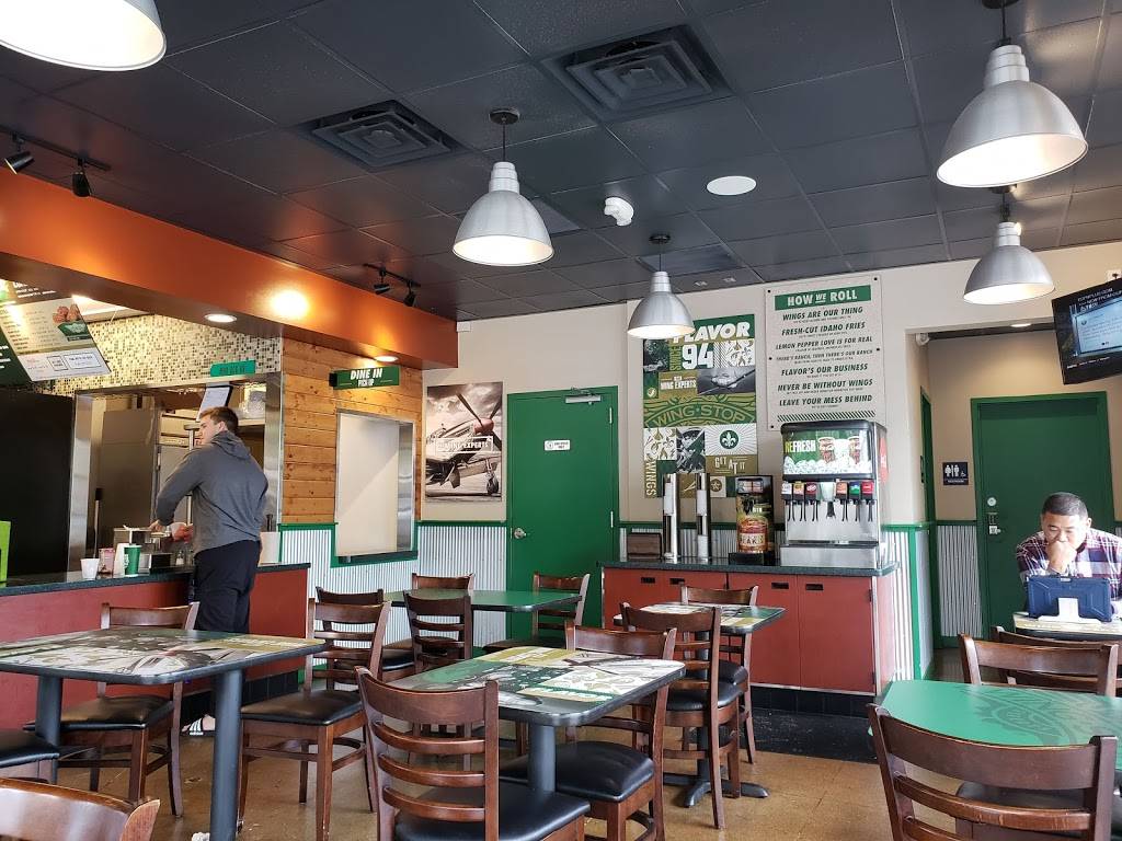 Wingstop | restaurant | 10002 Aurora Ave N, Seattle, WA 98133, USA | 2063279611 OR +1 206-327-9611