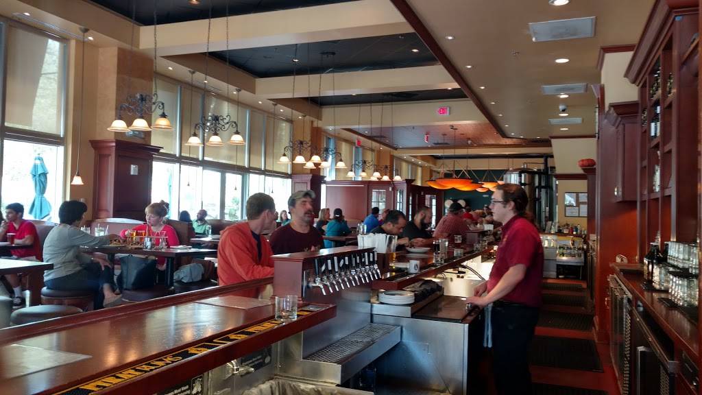 Mad Fox Brewing Company | restaurant | 444 W Broad St I, Falls Church, VA 22046, USA | 7039426840 OR +1 703-942-6840