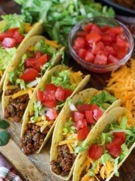 Mauro’s Restaurant | restaurant | 2104 N Norwood Ave, Pueblo, CO 81001, USA | 7195420886 OR +1 719-542-0886