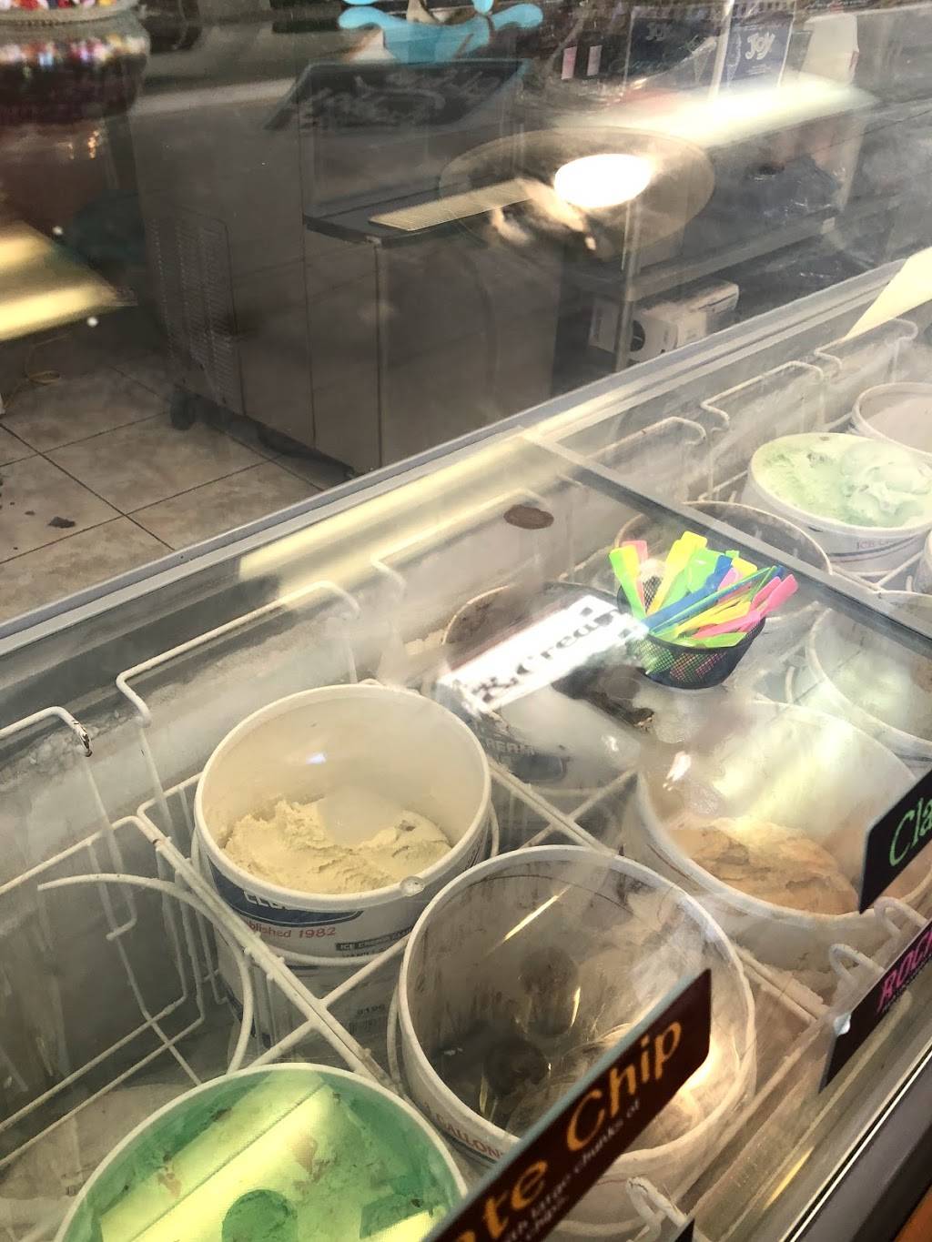 Ice & Cream Creamery | restaurant | 453 S Gulfview Blvd, Clearwater, FL 33767, USA | 7272868106 OR +1 727-286-8106