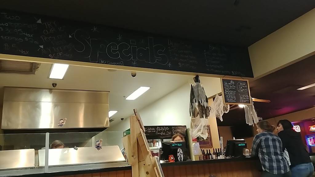 Big Mouth Pizza | restaurant | 33323 Agua Dulce Canyon Rd, Santa Clarita, CA 91390, USA | 6612687500 OR +1 661-268-7500