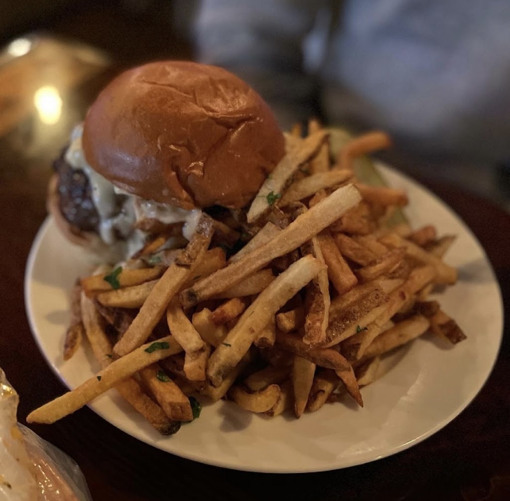 DB Seafood Boil | restaurant | 483 Grand St, Brooklyn, NY 11211, USA | 7183880772 OR +1 718-388-0772