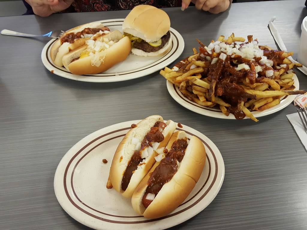 Jib Jab Hot Dog Shoppe | restaurant | 313 S State St, Girard, OH 44420, USA | 3305451129 OR +1 330-545-1129