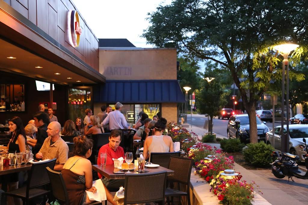 Little Ollies | restaurant | 2360 E 3rd Ave, Denver, CO 80206, USA | 3033168888 OR +1 303-316-8888