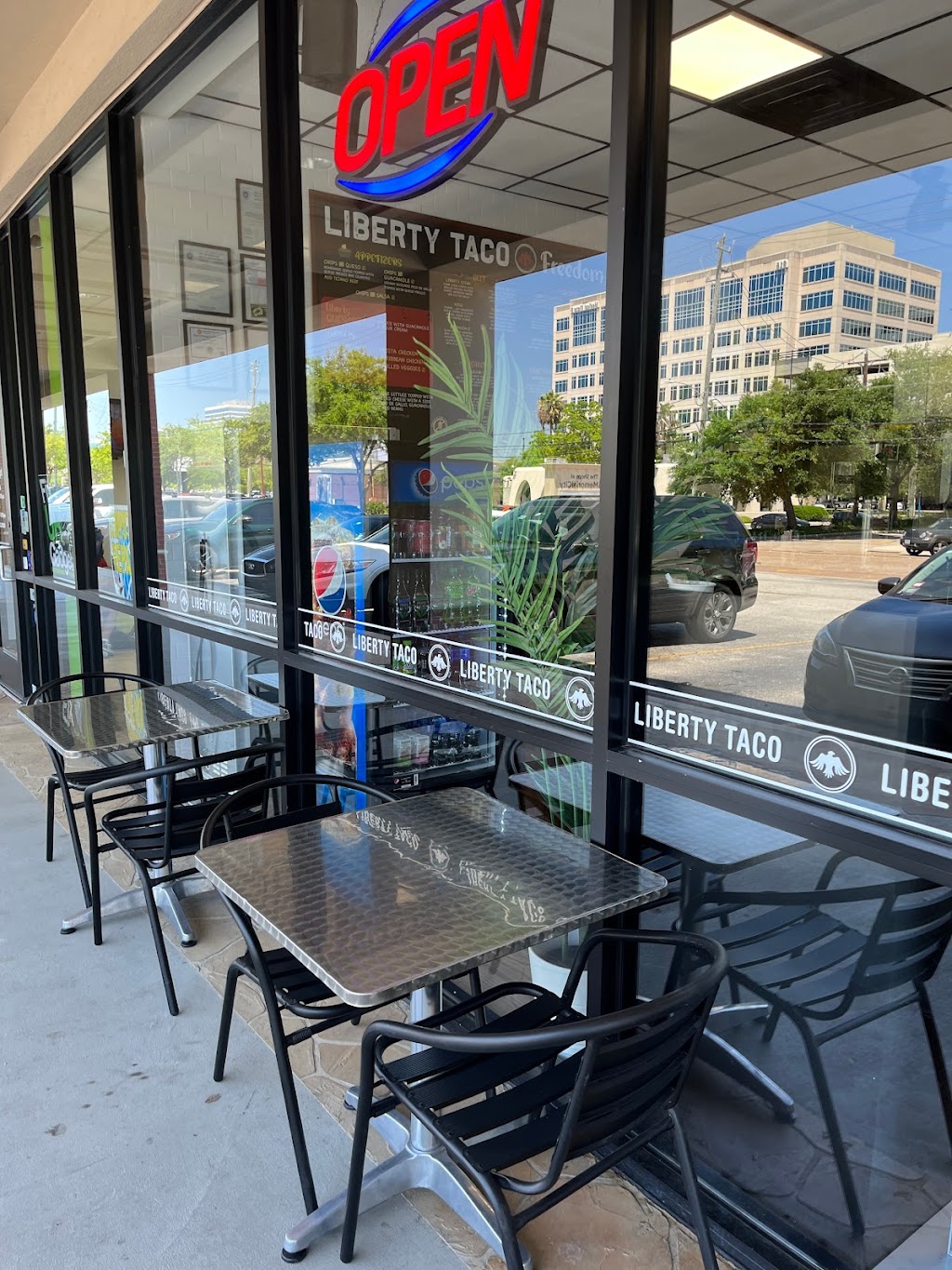 Liberty Taco | restaurant | 12365 Kingsride Ln, Houston, TX 77024, USA | 7134850895 OR +1 713-485-0895