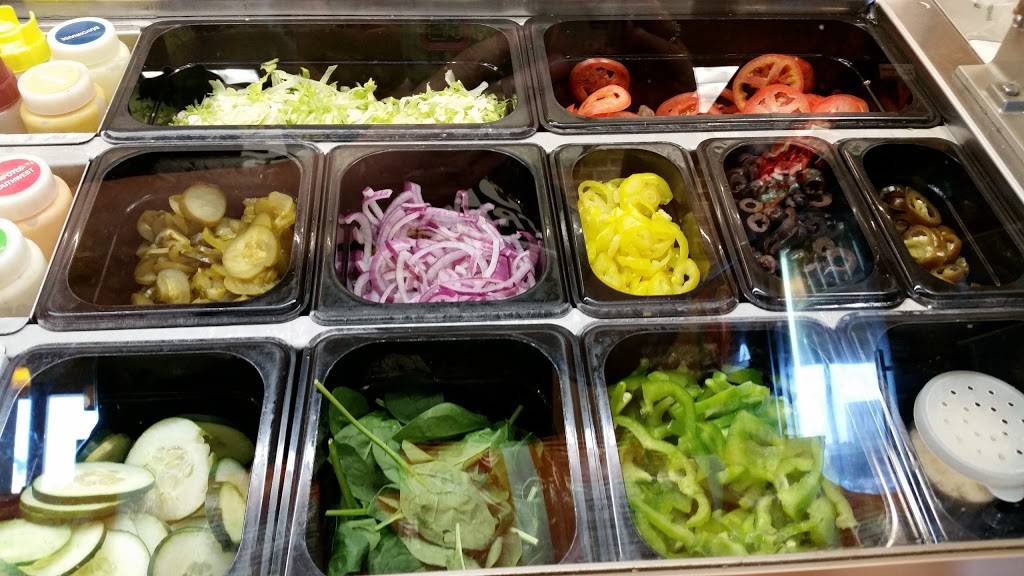 Subway | restaurant | 227 W Summer St, Greeneville, TN 37743, USA | 4236392848 OR +1 423-639-2848