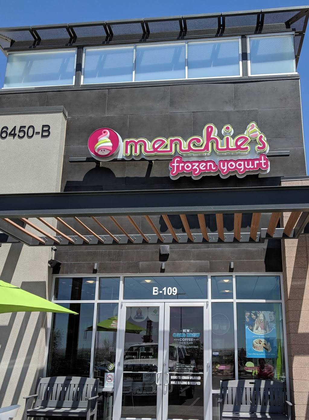 Menchies Frozen Yogurt | bakery | 6450 N Desert Blvd Bldg B, El Paso, TX 79912, USA | 9152709629 OR +1 915-270-9629