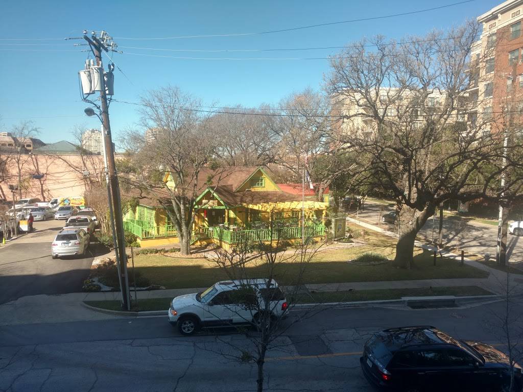 Mannys Uptown | restaurant | 3521 Oak Grove Ave, Dallas, TX 75204, USA | 2142521616 OR +1 214-252-1616