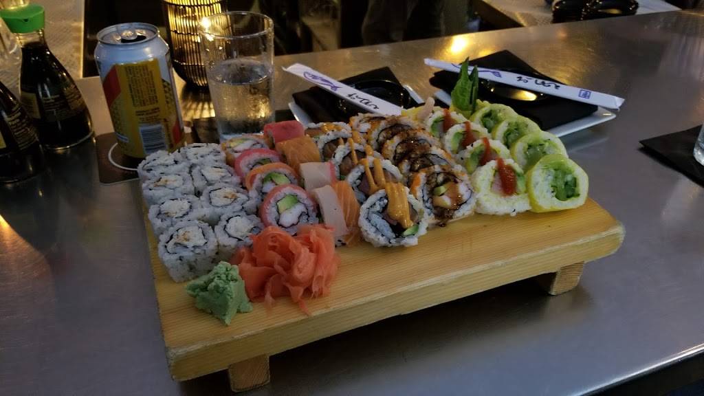 Tsunami | restaurant | 51 West St, Annapolis, MD 21401, USA | 4109909868 OR +1 410-990-9868