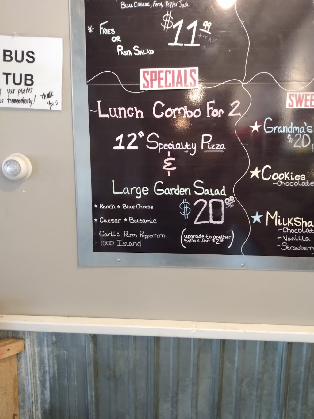 Gunnison Pizza Company | meal delivery | 303 E Tomichi Ave Suite C, Gunnison, CO 81230, USA | 9706411110 OR +1 970-641-1110