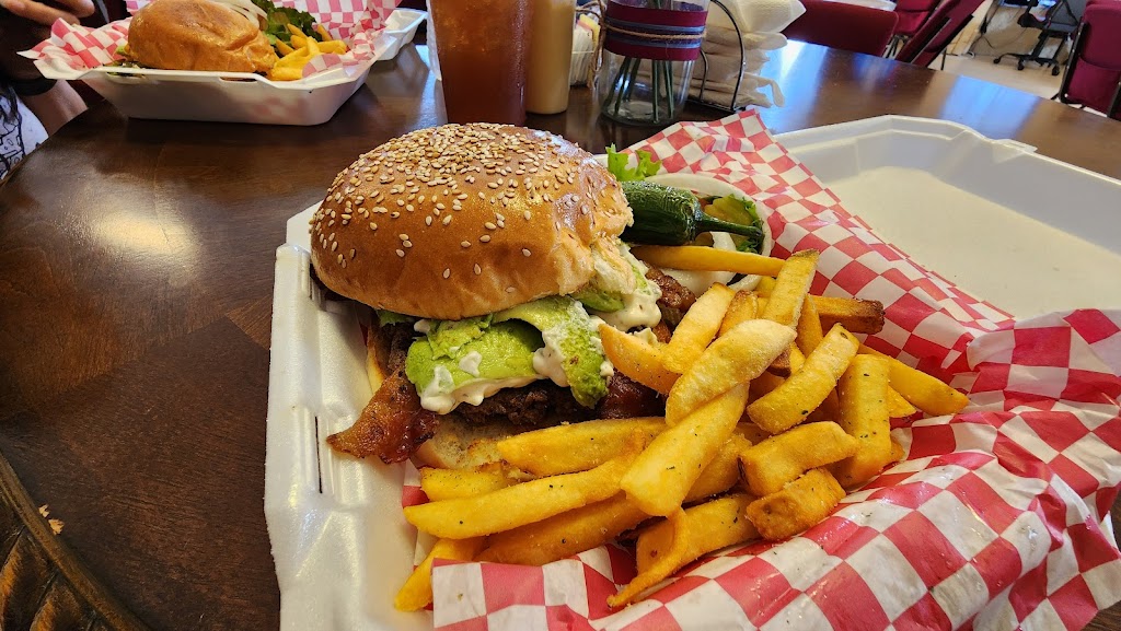 Humdingers Burgers N More | restaurant | 205 Security Dr, Brownsville, TX 78521, USA | 9565187357 OR +1 956-518-7357