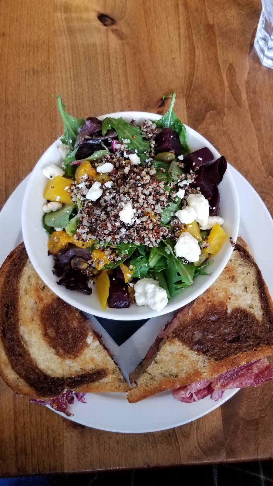 Cold Water Brewery and Grill | restaurant | 2544 Lake Tahoe Blvd, South Lake Tahoe, CA 96150, USA | 5305444677 OR +1 530-544-4677