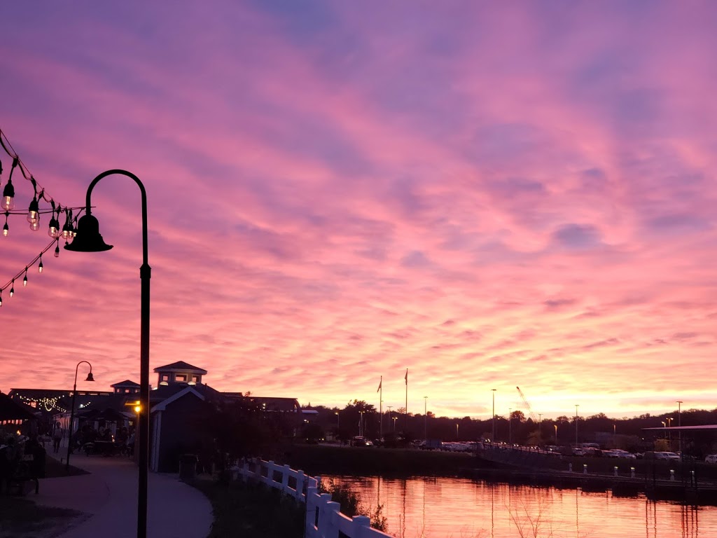 Jollys on the River | restaurant | 1100 Larsen Park Rd, Sioux City, IA 51103, USA | 7122242626 OR +1 712-224-2626