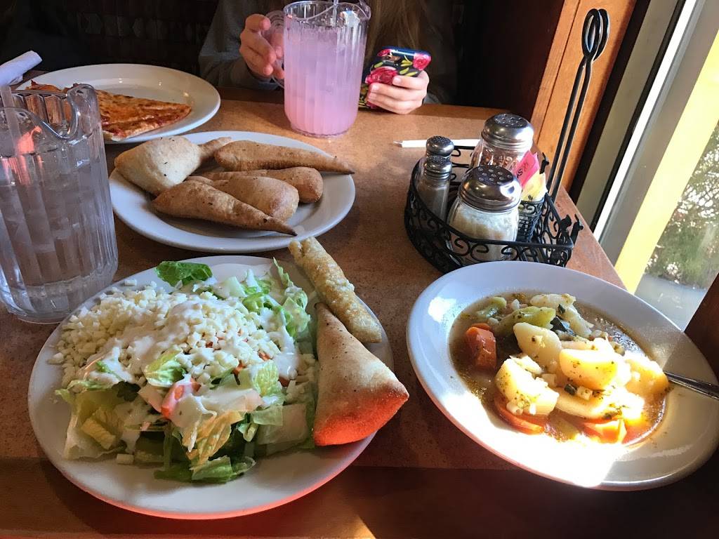 Joes Place Pizza & Pasta | restaurant | 5555 Lee Hwy, Arlington, VA 22207, USA | 7035320990 OR +1 703-532-0990