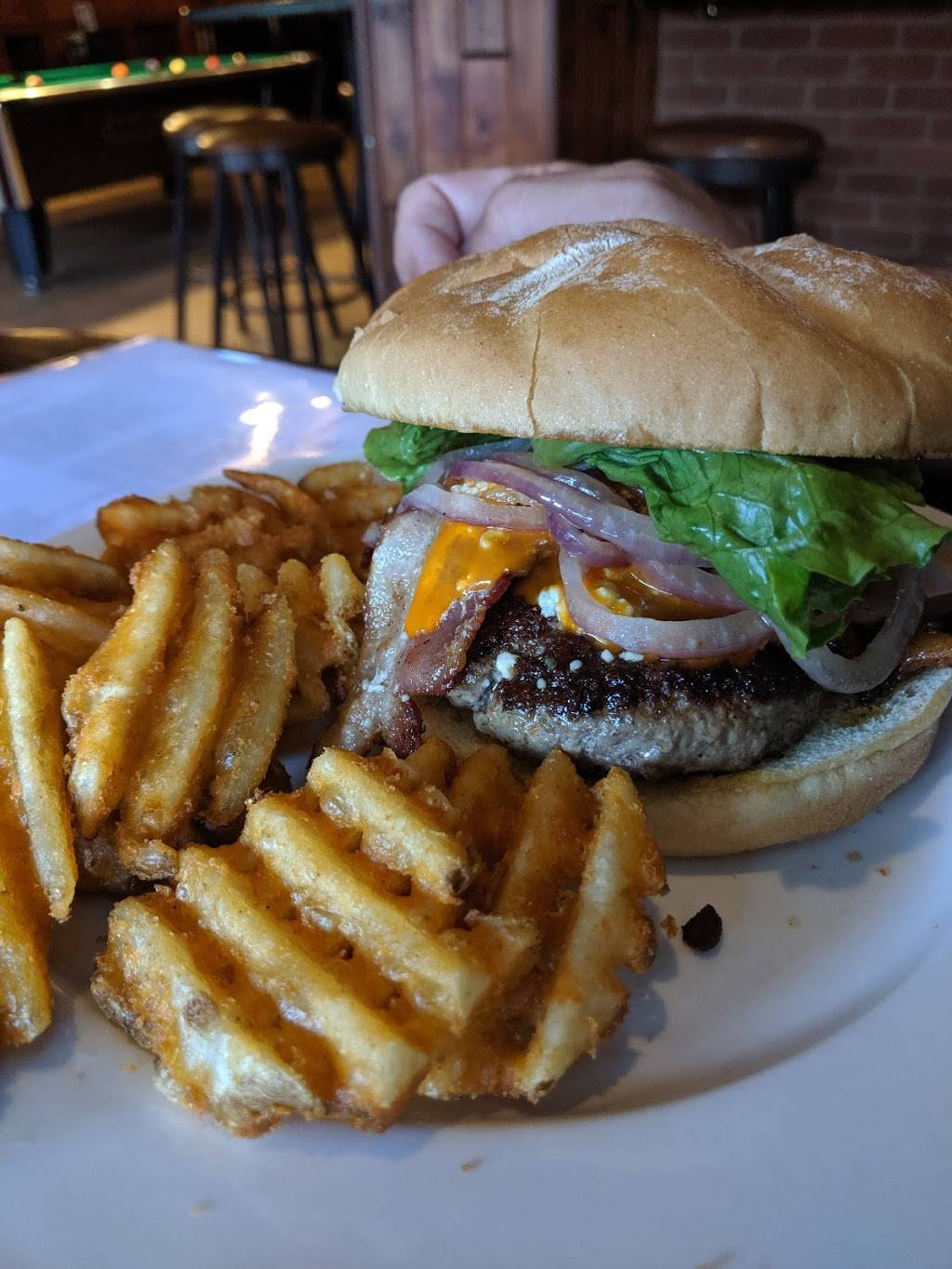 Champs Sports Bar and Grill | restaurant | 220 S Knowles Ave, New Richmond, WI 54017, USA | 7152463345 OR +1 715-246-3345