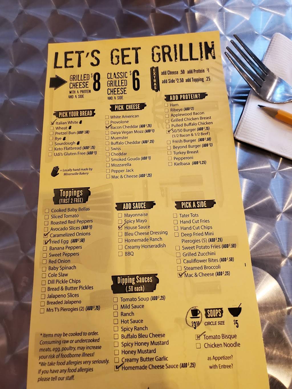 The Wheel | restaurant | 125 E Broad St, Tamaqua, PA 18252, USA | 5708102424 OR +1 570-810-2424