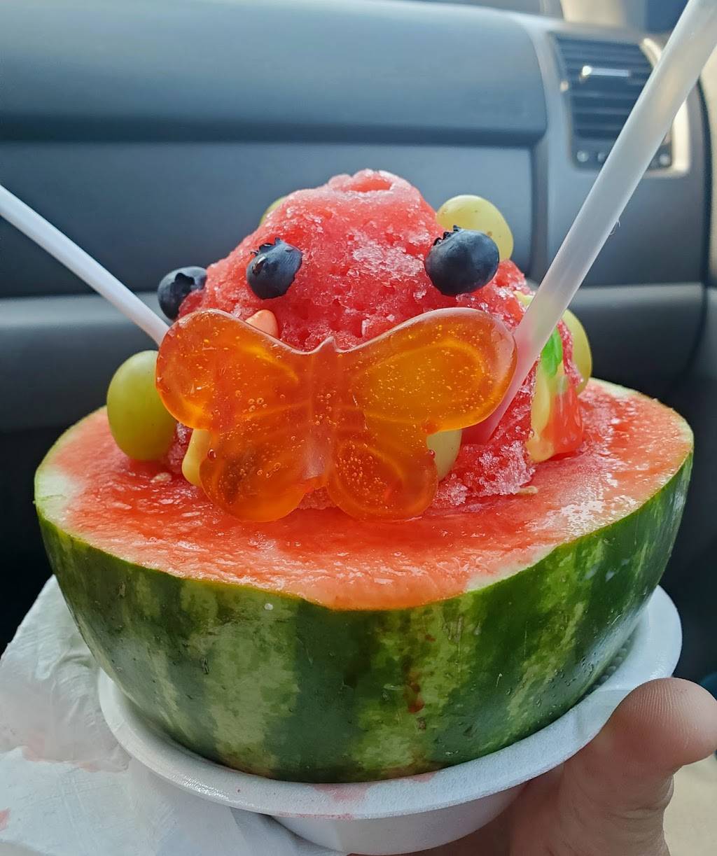 Snowballs From Heaven | restaurant | 285 E Pine St, Ponchatoula, LA 70454, USA | 5044015028 OR +1 504-401-5028