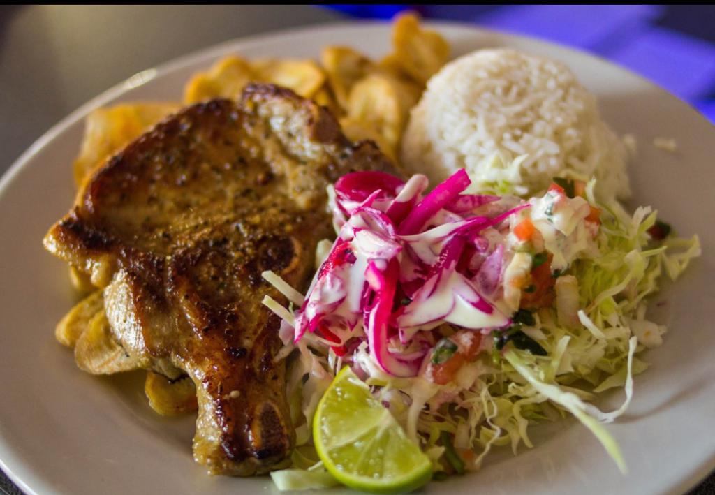 Antojitos Hondureños La Tía | restaurant | 24040 Loop 494, Porter, TX 77365, USA | 3465329152 OR +1 346-532-9152