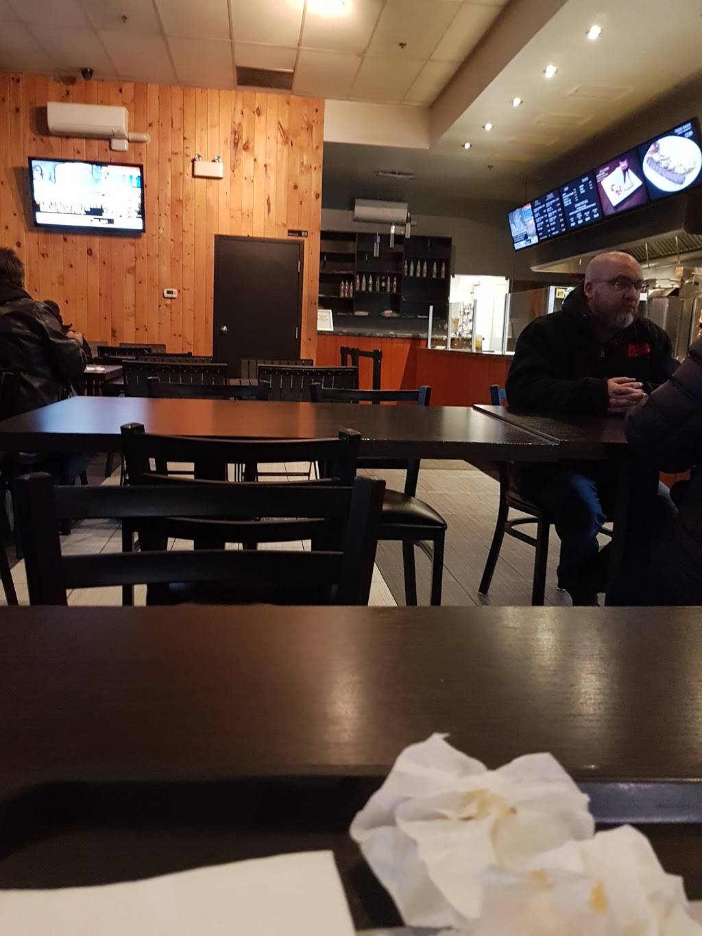 Bon A Pita | restaurant | 14 Parr Blvd, Bolton, ON L7E 4H1, Canada | 9055338636 OR +1 905-533-8636