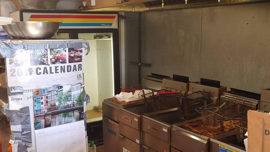 Susies Best Wings | restaurant | 4819 Rockbridge Rd SW, Stone Mountain, GA 30083, USA | 4042998080 OR +1 404-299-8080