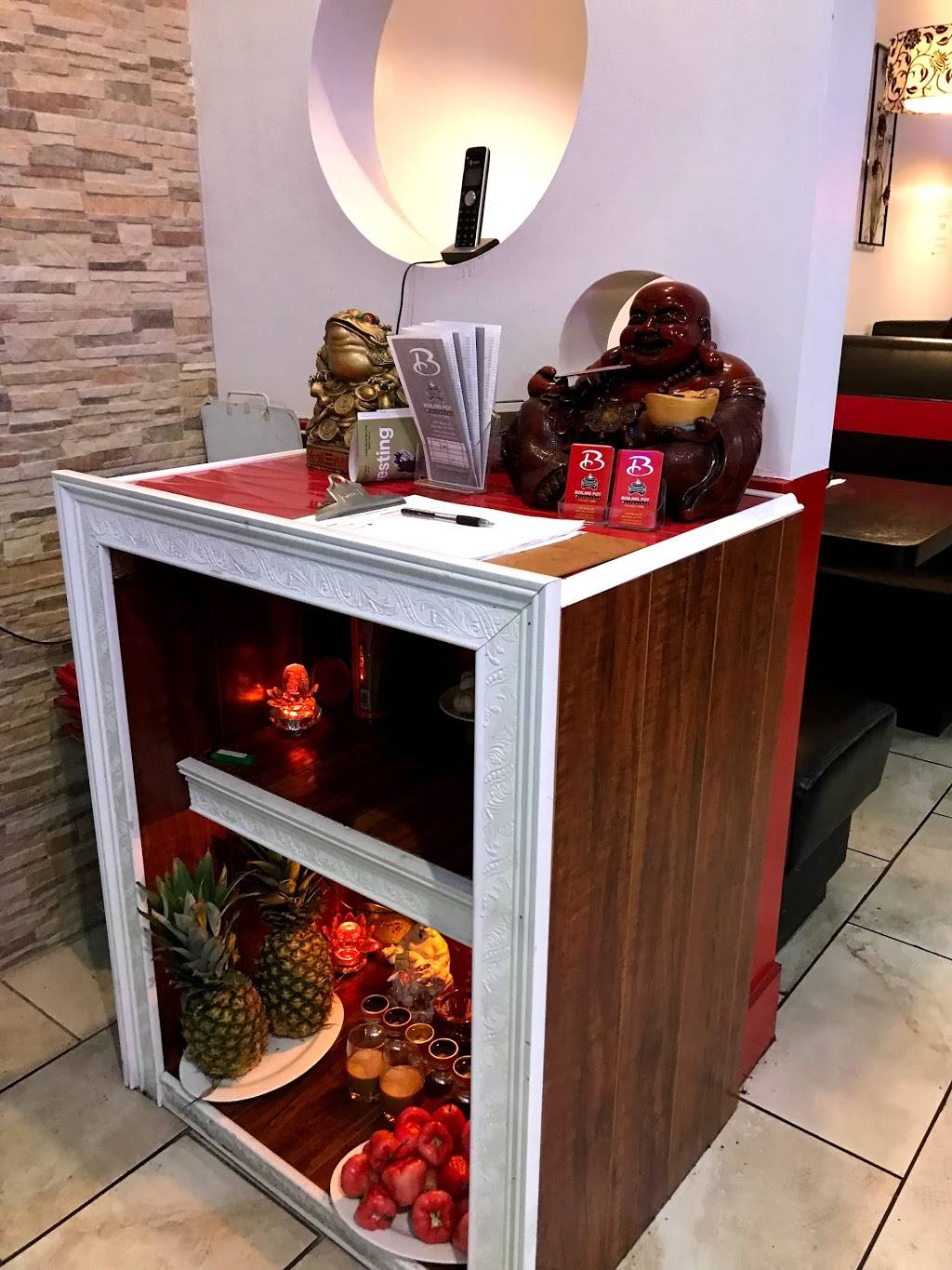 The Boiling Pot Restaurant | restaurant | 12921 Magnolia St, Garden Grove, CA 92841, USA | 7145377990 OR +1 714-537-7990